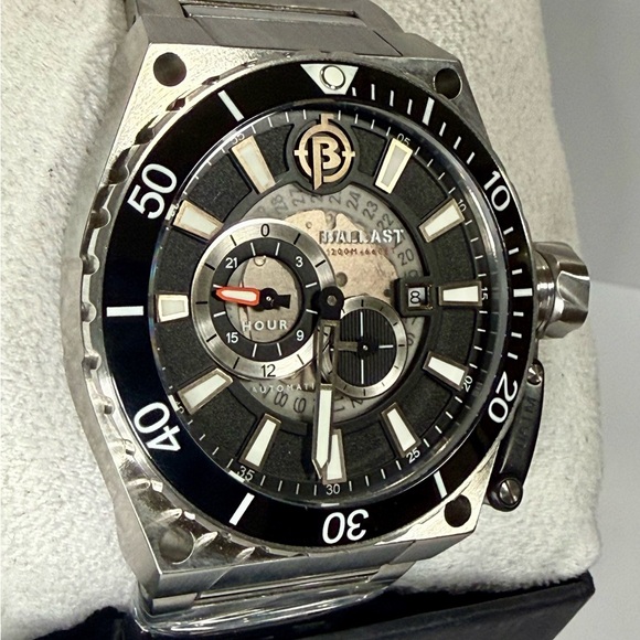 Ballast Valiant Regulator Date Skeleton Automatic Mens Watch - Brand New - Picture 2 of 7